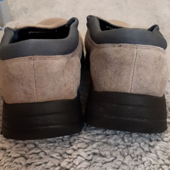 Easy Spirit Gray Loafers - Picture 5 of 11